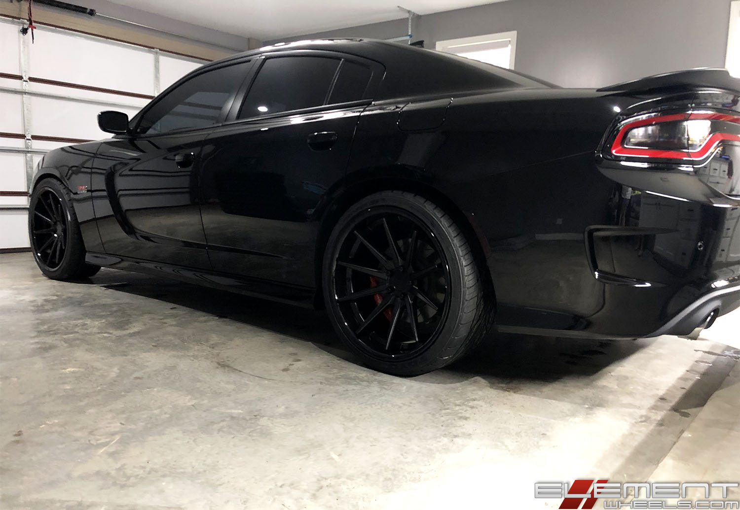 22 Inch Staggered Ferrada Fr4 Matte Black W Gloss Black Lip On A 2017 Dodge Charger W Specs Element Wheels