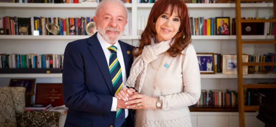 Fernández agradece a Lula visitarla en arresto domiciliario