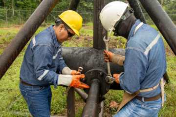 Ecuador elimina 174 mecheros petroleros en la Amazonía