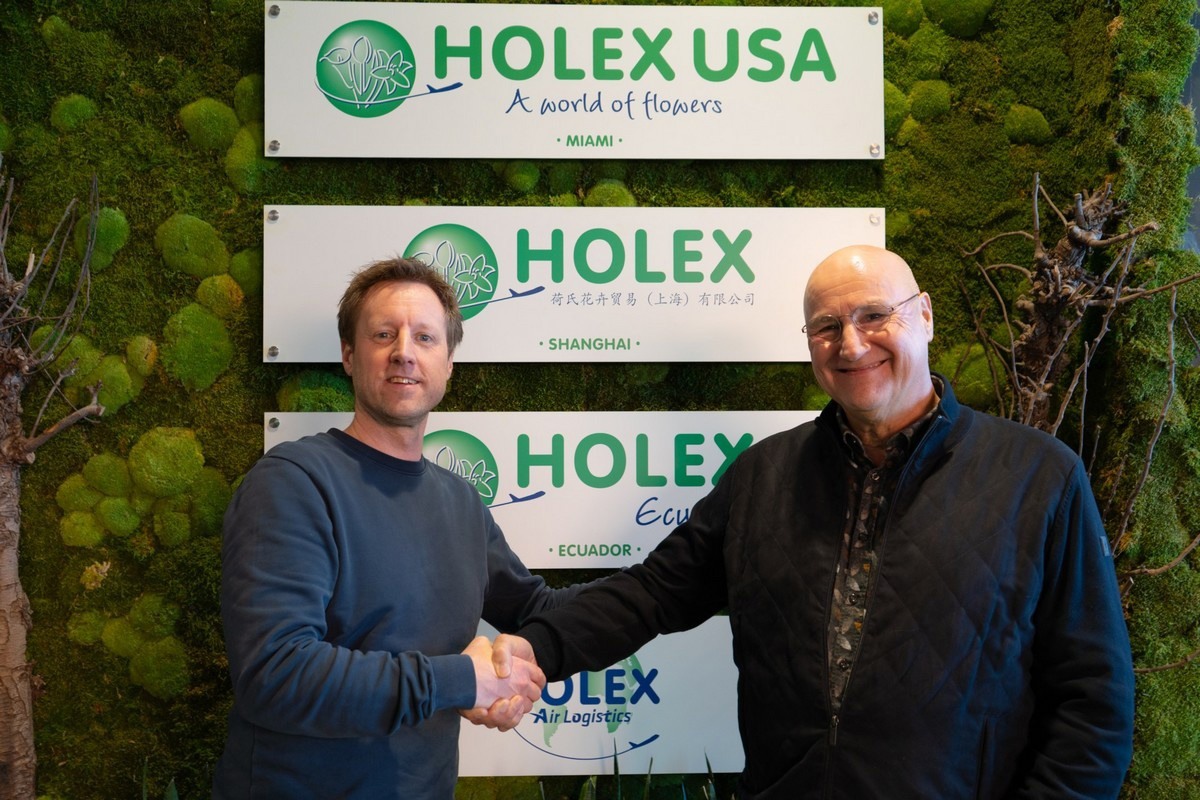 Holex Flower announces management change