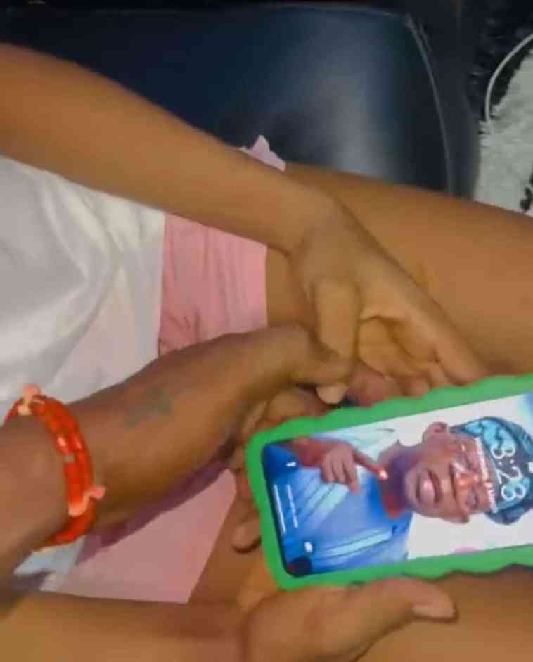 Man takes action as he condemns girlfriend for using Tinubu as wallpaper Man takes action as he condemns girlfriend for using Tinubu as wallpaper