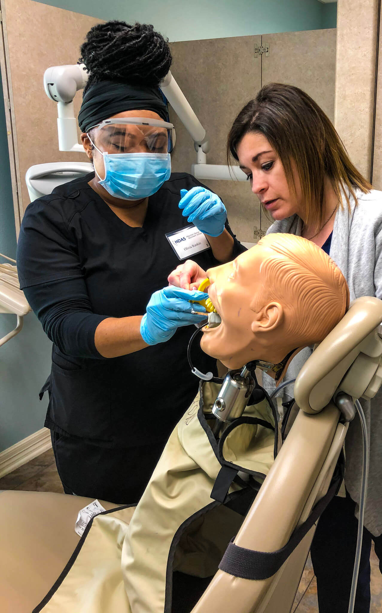 A Day in the Life of a Dental Assistant Dental assistant pictures