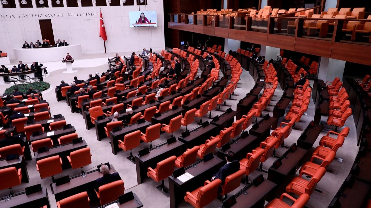 İklim Kanunu Teklifinin 2 Maddesi Daha Kabul Edildi İklim Kanunu Teklifinin 2 Maddesi Daha Kabul Edildi