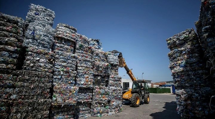 Türkiye Avrupa’nın Çöp Konteyneri Olmaktan Çıkarılmalı