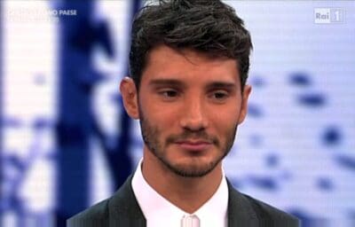 Stefano De Martino Mostra Il Suo Angelo, Ecco Il Nuovo Tatuaggio - Il Decoder 640_x_1000_jpg