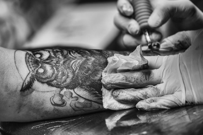Tatuaggio Sulla Pelle E... Abbronzatura: Ecco Un Binomio Perfetto - 467_x_700_jpg