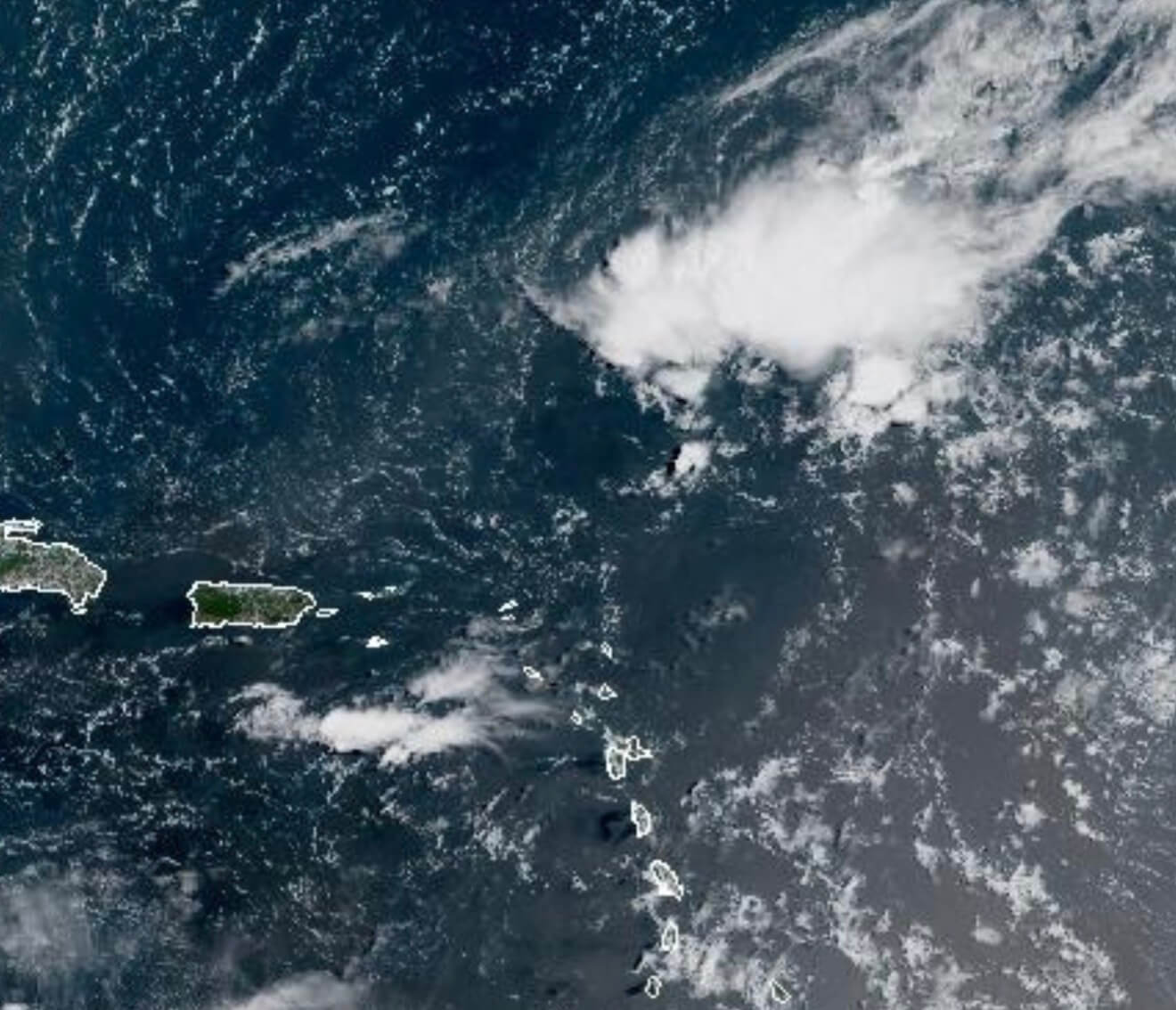 Intenso calor y sectores con 90 y 100% de potencial de lluvia tras paso de Onda Tropical