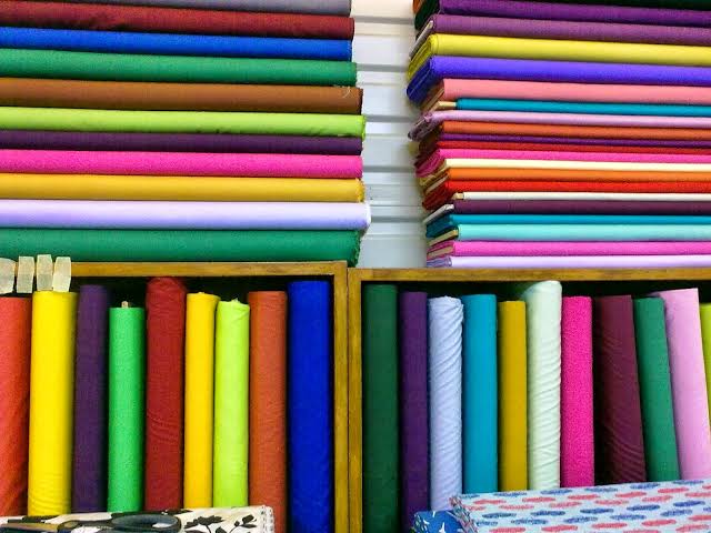 Mengenal Macam-Macam Bahan Baju Seragam Kantor