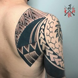J Ink Tatuaggi - Galleria Tatuaggi Tribali Ornamentali 250_x_250_jpg
