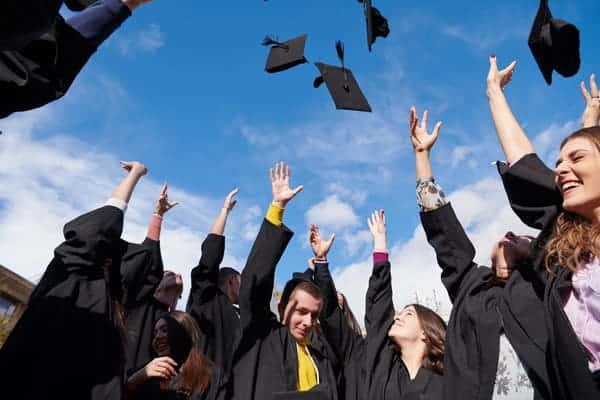 Le Lauree Più Richieste Dal Mercato Del Lavoro - Jobiri 400_x_600_jpg