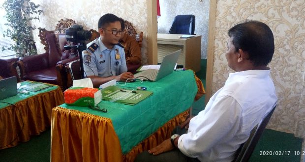 Jamaah Calon Haji Aceh Singkil Buat Pasport di Singkil – Kemenag Aceh  Singkil