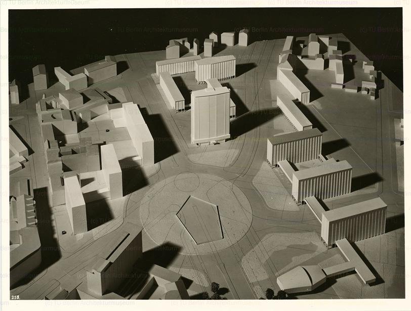 Stadtebau Und Architektur Des Ernst Reuter Platzes Bhrox Bauhaus Reuse