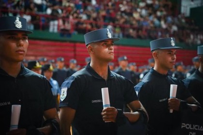 Neuquén sumó 930 policías en un año