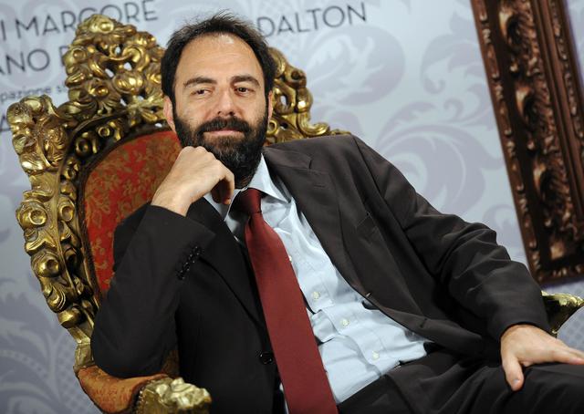 Neri Marcorè Moglie, Età, Vita Privata Foto 454_x_640_jpg