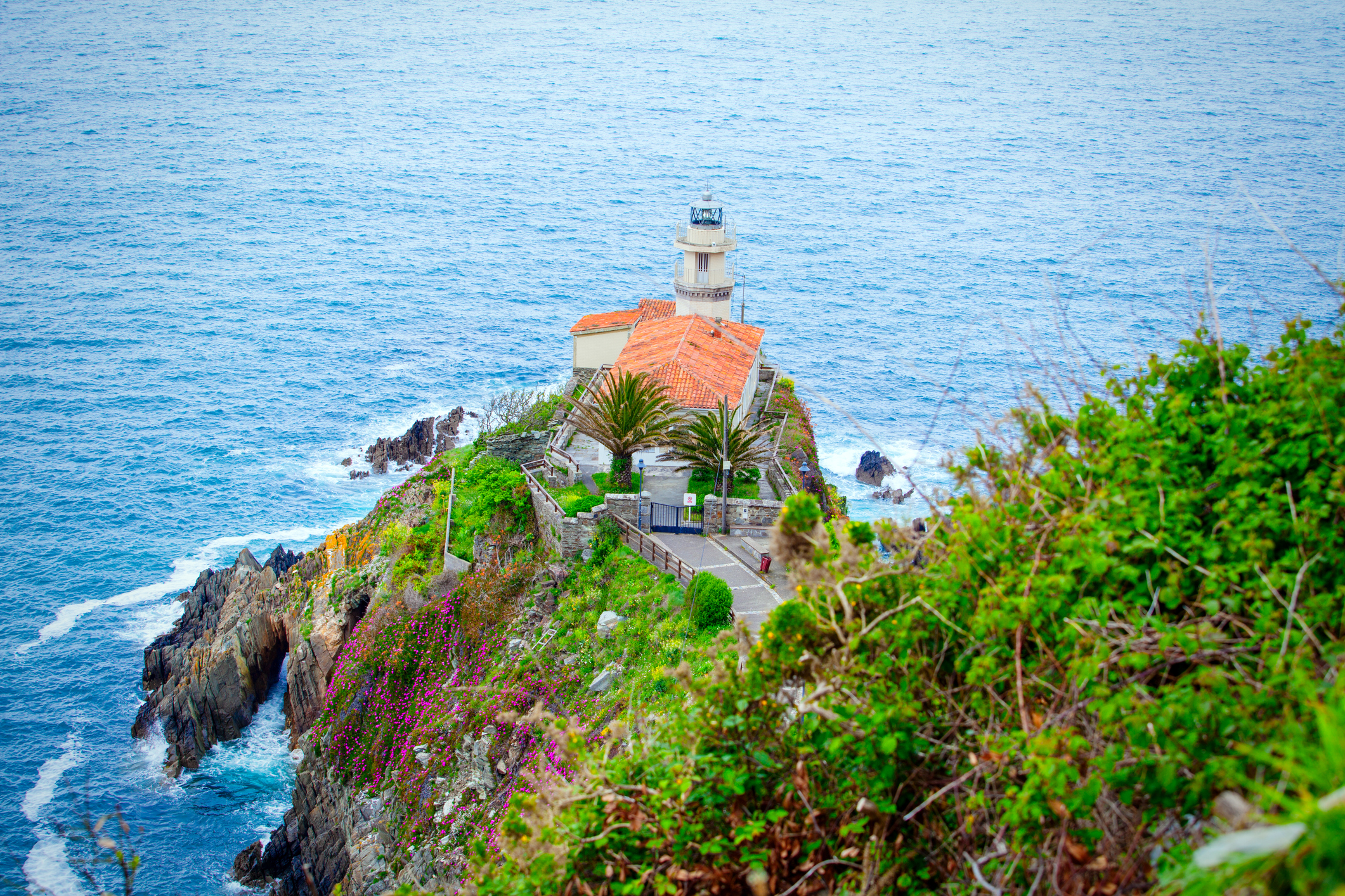 faro de cudillero