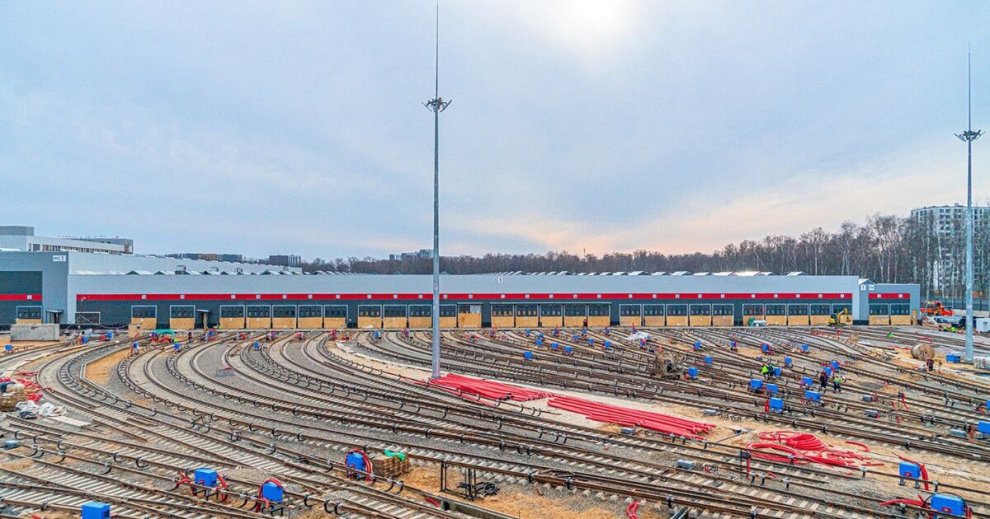 в строящееся электродепо “Столбово” пришел первый поезд метро