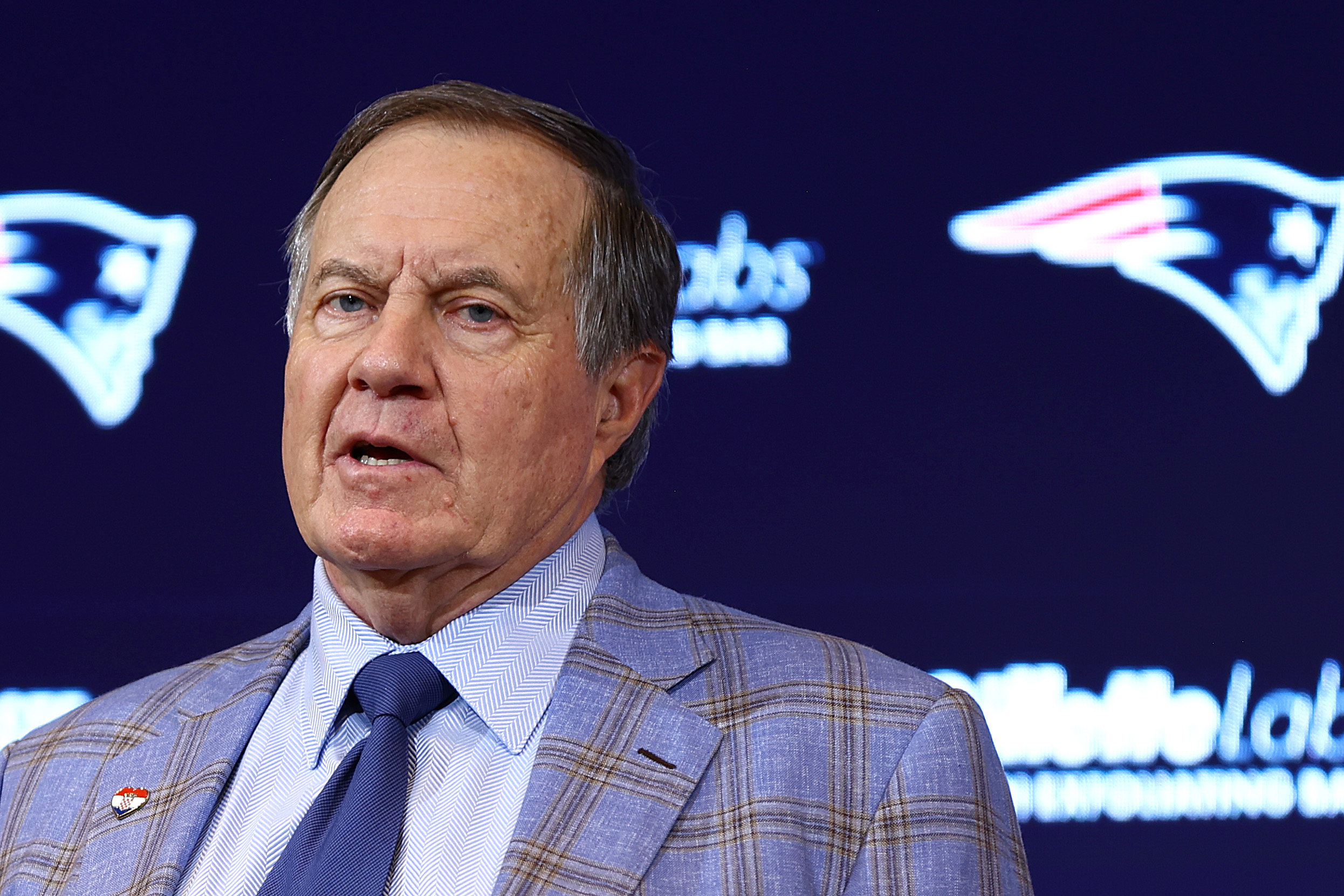 Report: Bill Belichek signed his young girlfriend's homework once they first met