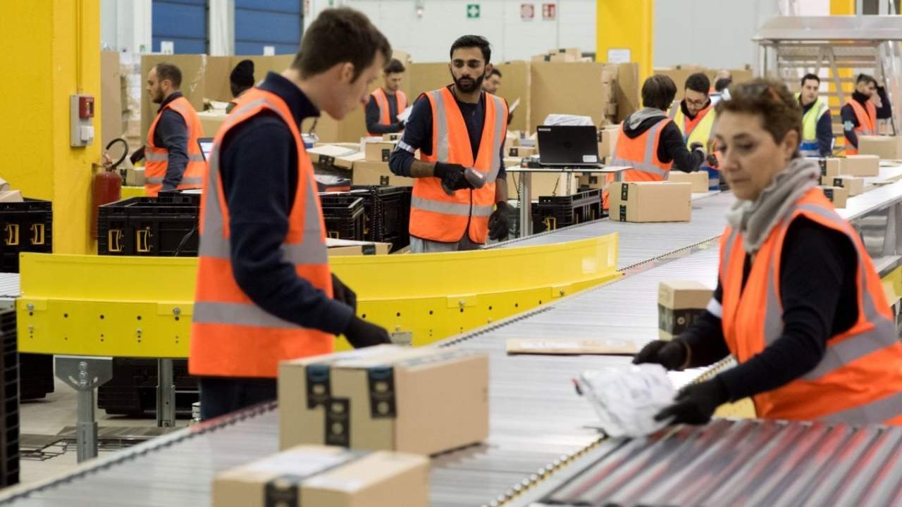 Amazon, Premio Di Natale Ai Dipendenti: 500 Milioni Di Dollari Per Il Covid - Meteoweek 720_x_1280_jpg