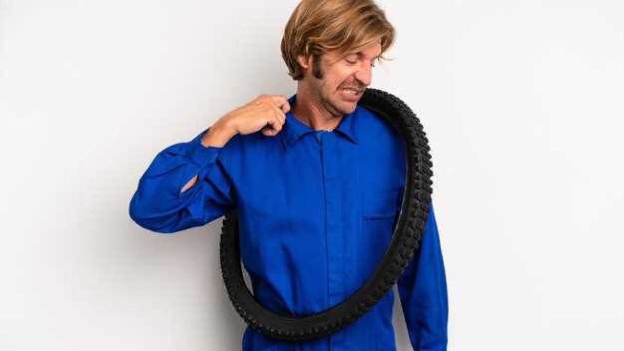 Guide to inspecting belts and hoses for wear
