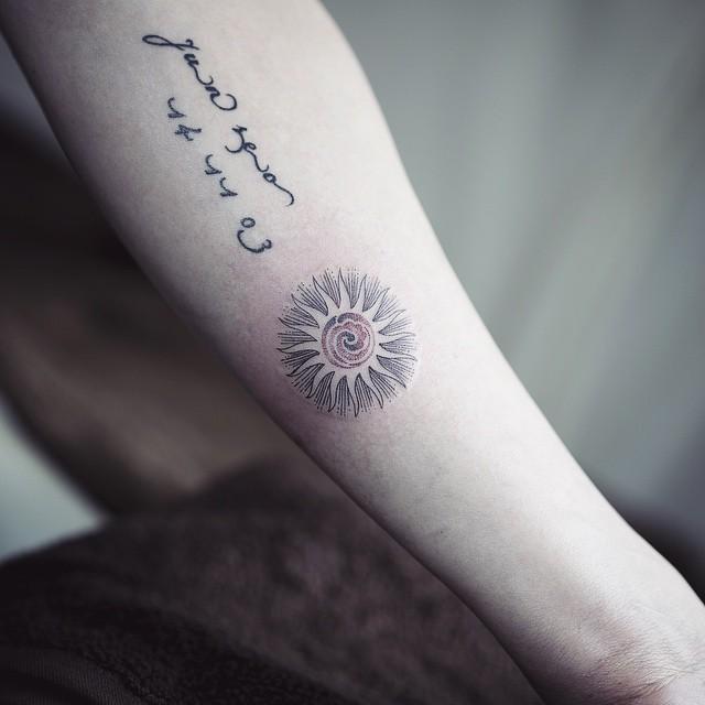 60 Tatuagens De Sol Belíssimas E Inspiradoras 640_x_640_jpg