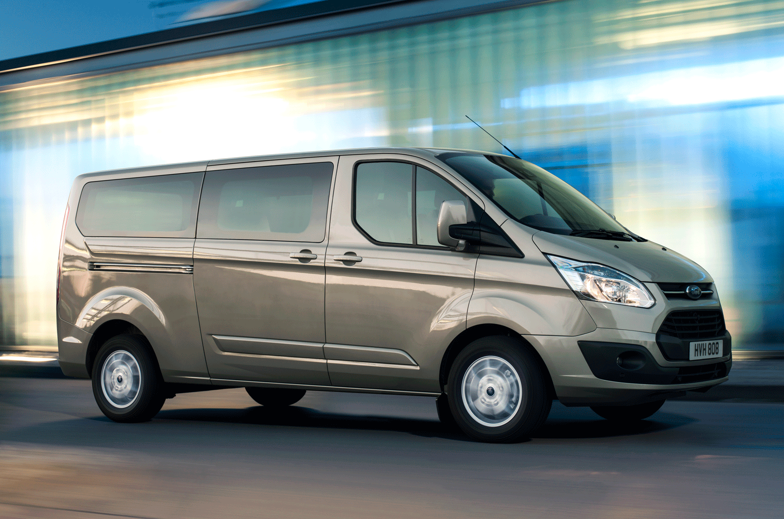 Ford Tourneo E Transit Custom Listino Prezzi Per L Italia