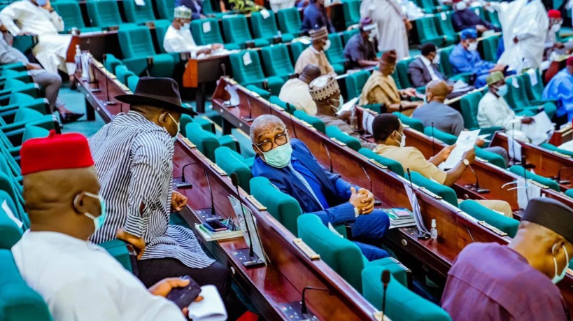 JUST IN: Reps Suspend Plenary As Angry Contractors Storm National Assembly