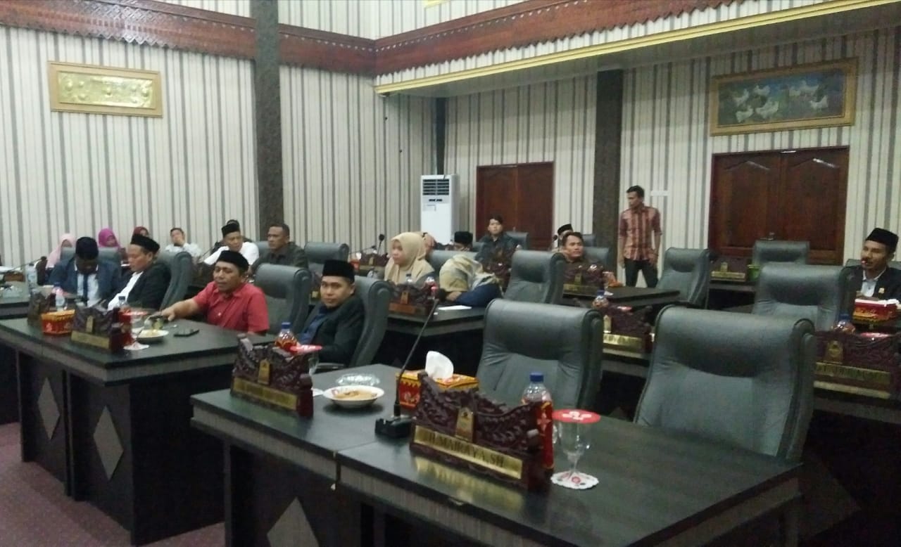 Dewan Bentuk Tiga Fraksi, Golkar Kuasai Kursi Di DPRK Aceh Singkil - Orbit  Digital