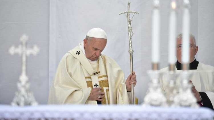 Paus Fransiskus: Pastikan Gereja Katolik Jadi Tempat Orang Merasakan Kasih  Tuhan - Paroki Pulo Gebang - KAJ
