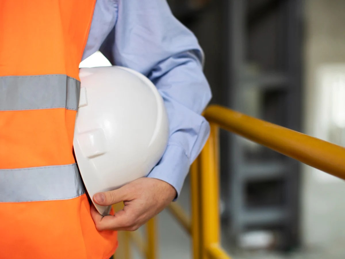 Nuove regole di sicurezza sul lavoro, da tutele contro molestie a controlli digitalizzati, cosa cambia