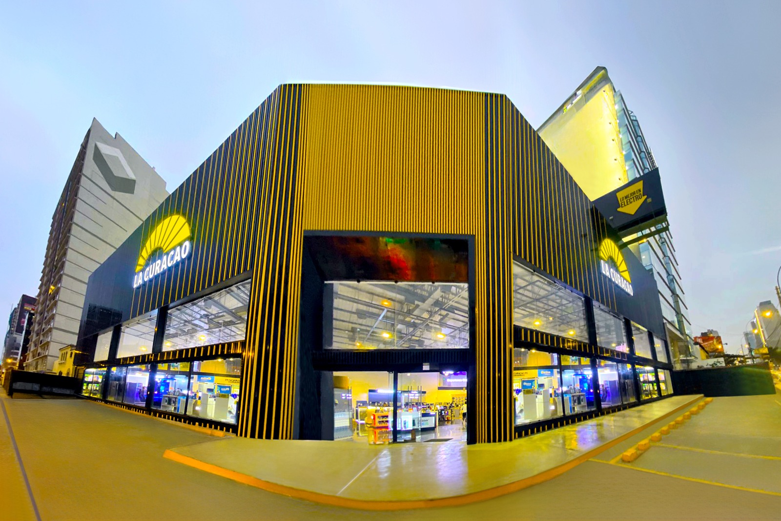 La Curacao reinaugura su Centro de Experiencia en San Isidro con nueva infraestructura y moderna oferta de productos tecnológicos La Curacao reinaugura su Centro de Experiencia en San Isidro con nueva infraestructura y moderna oferta de productos tecnológicos