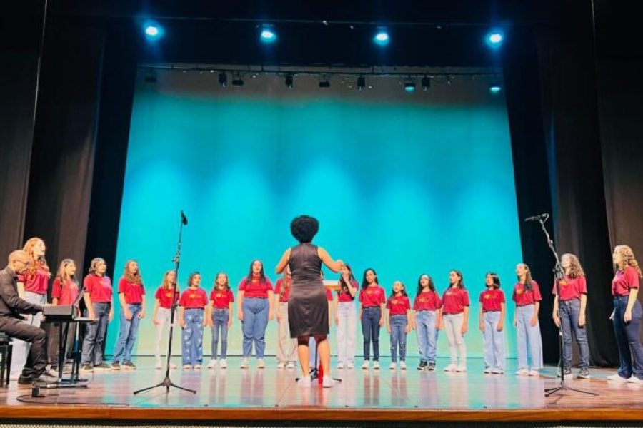 Coral Infantojuvenil de Taubaté apresenta show em homenagem à Semana da Criança
