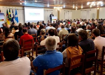 Investimentos em logística marcam penúltimo ciclo de debates sobre alternativas para o RS em Garibaldi