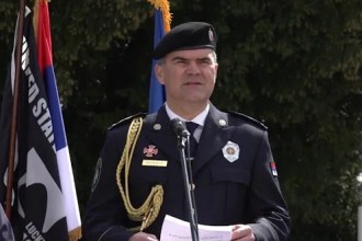 Komandant SAJ-a Vulević razrešen dužnosti na zahtev Vučića