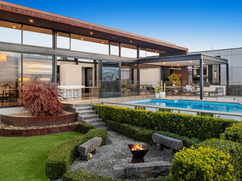 Lachlan Shepherd-designed home brings minimalist luxury to Highton Lachlan Shepherd-designed home brings minimalist luxury to Highton