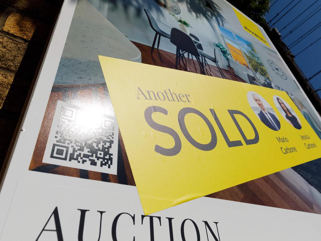 Panic buying fuels lightning sales in Sydney’s west Panic buying fuels lightning sales in Sydney’s west
