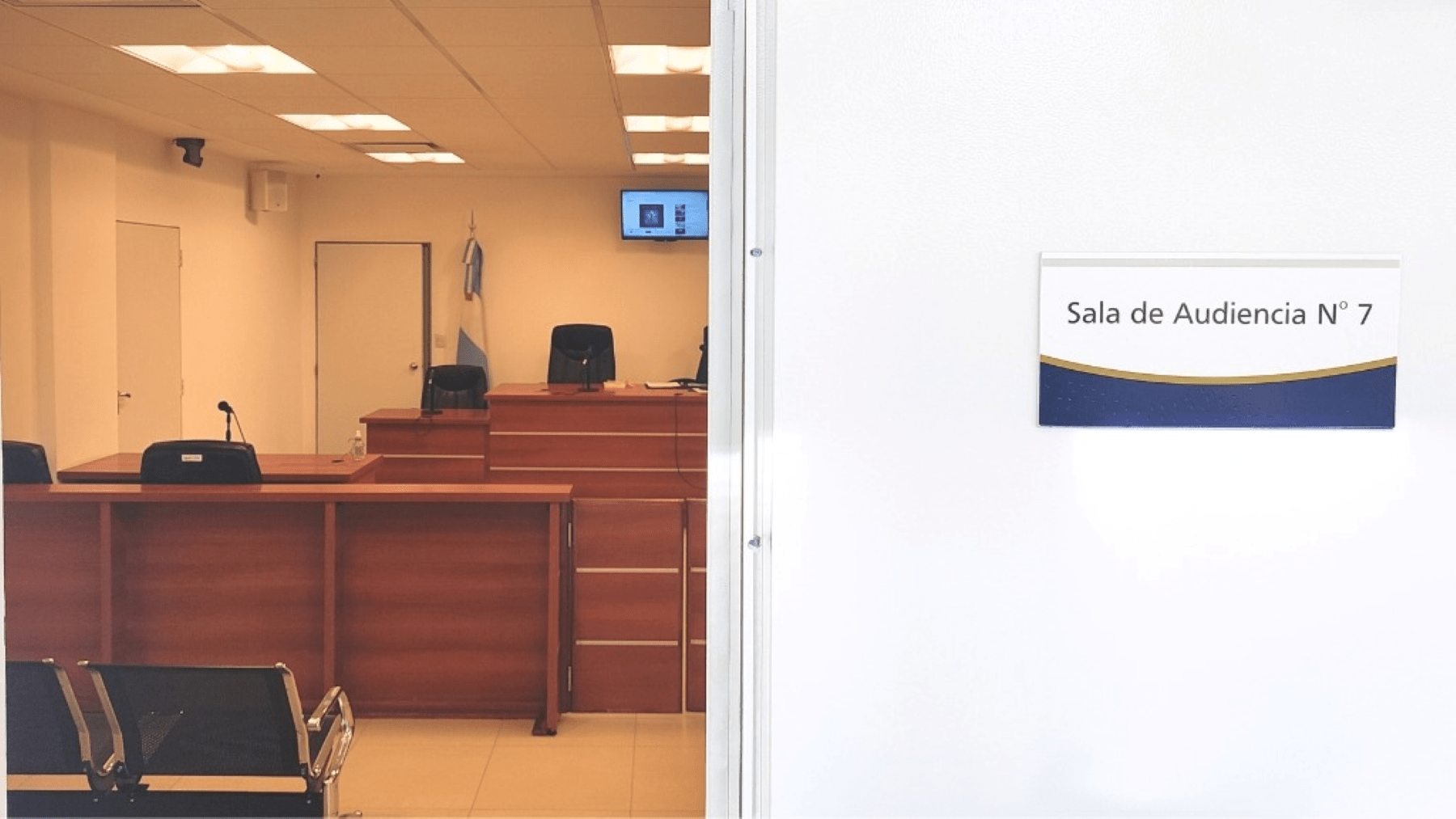 Se enteró que su ex tiene novio e intentó matarla en Neuquén: la sumergió en la pileta hasta que lo frenaron