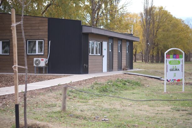 Tras años de abandono inauguran La Celina, la primera sala de elaboración de agroalimentos de Centenario