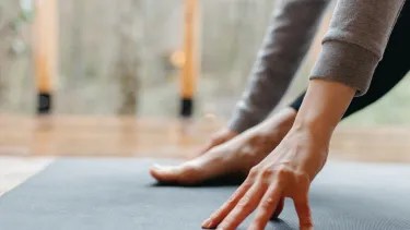 Los tres ejercicios más efectivos para fortalecer las rodillas y evitar lesiones después de los 40