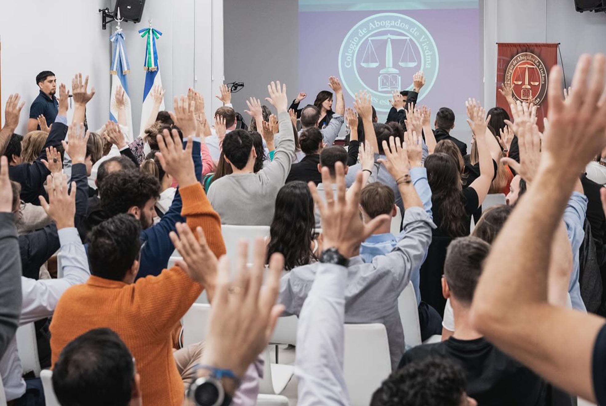 Los abogados de Río Negro elevaron un proyecto a la Legislatura para aumentar sus honorarios, con un mensaje a los jueces