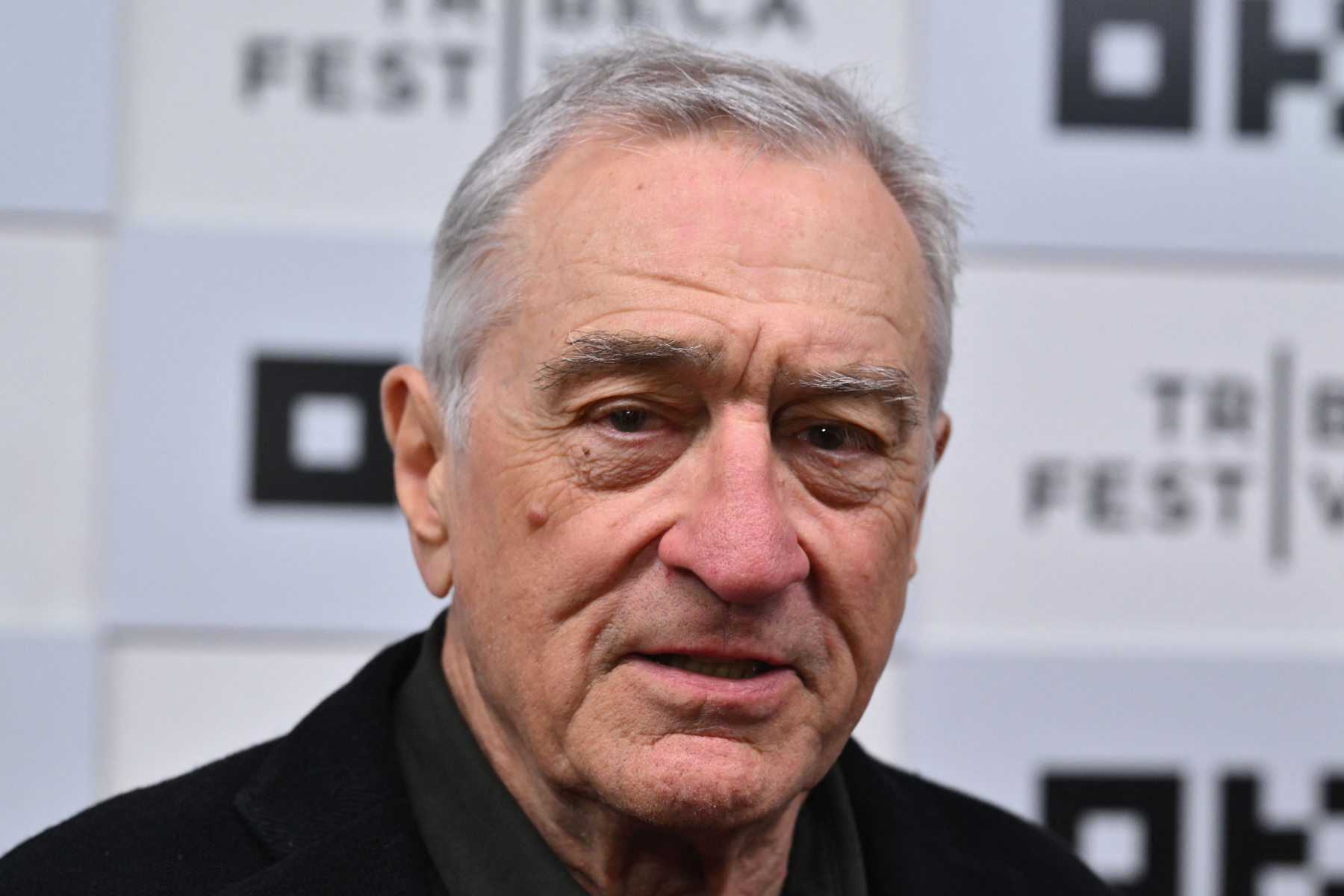 de niro money - Ilustrasi 3