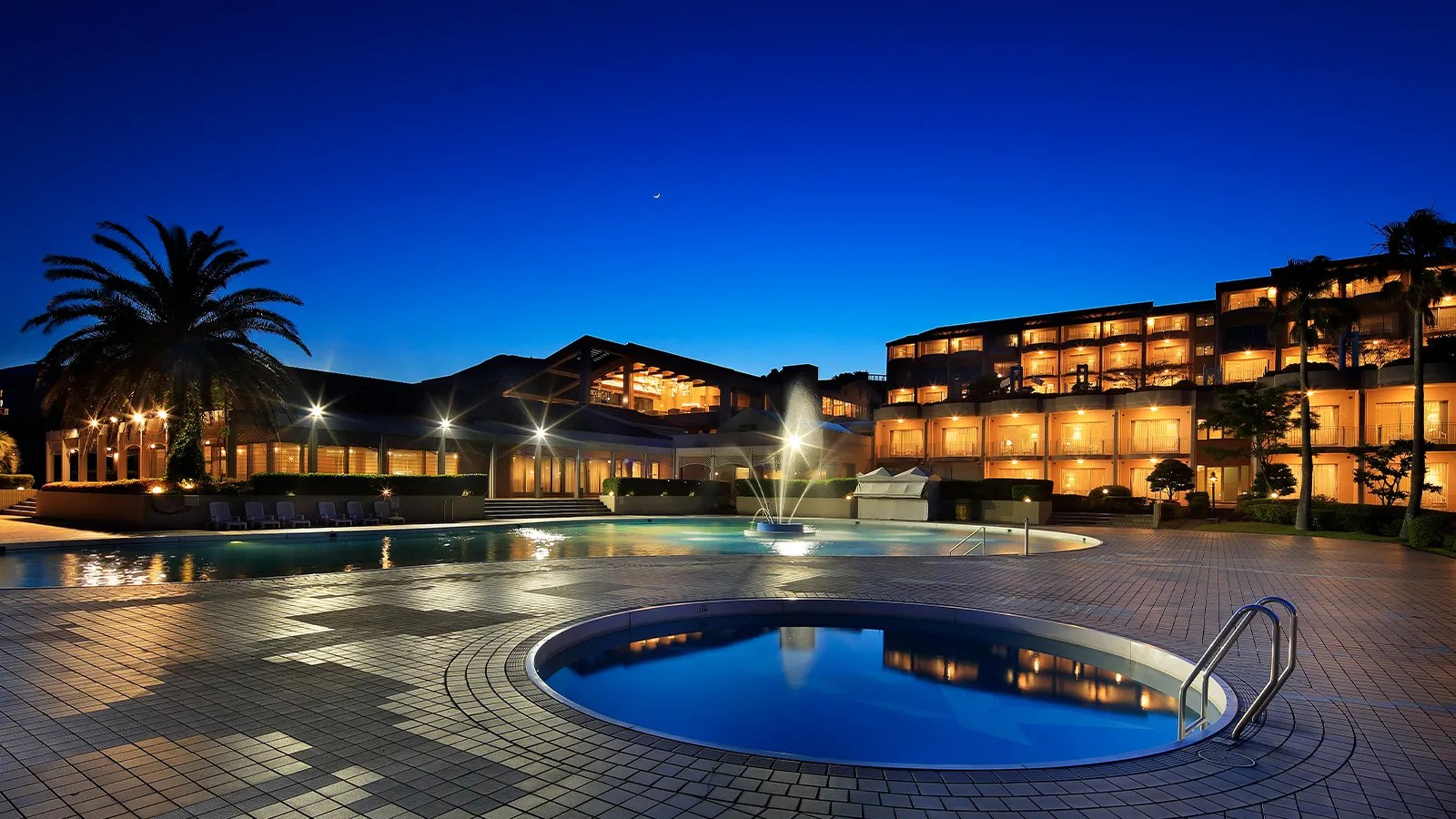 アウトドアプール｜施設のご案内｜エクシブ伊豆｜ホテル｜リゾートトラストグループ サービスサイト