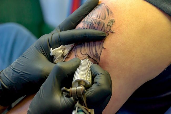News: I Tatuatori Al Tempo Del Coronavirus: "L'abusivismo Può Distruggere La Nostra Professione E I Nostri Sacrifici" - Salerno In Web 433_x_650_jpg