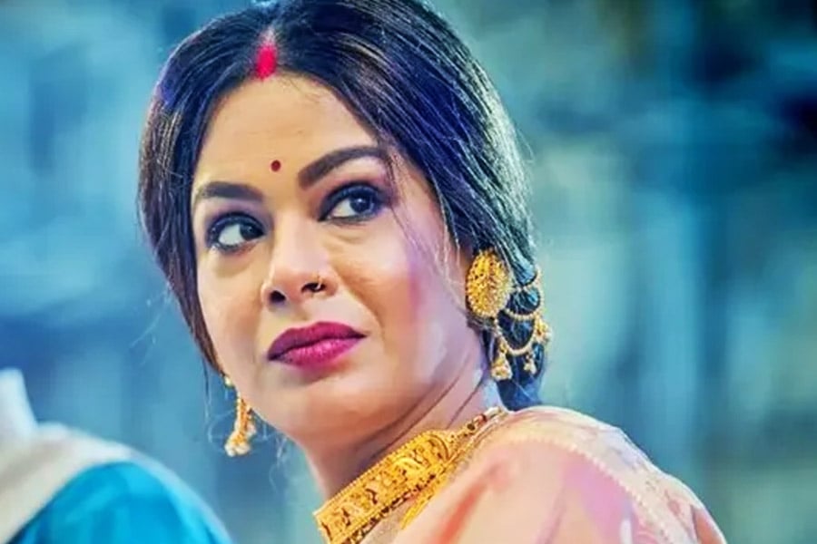 ‘ইমন চক্রবর্তীকে মারধর! বাড়ি থেকে বের করে দেওয়া হয়েছে?’ ভুয়ো খবরে বেজায় বিরক্ত গায়িকা