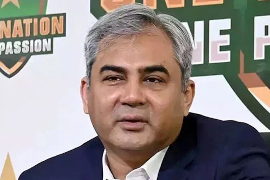 চ্যাম্পিয়ন্স ট্রফির অর্থ নিয়ে বিপুল নয়ছয়! পিসিবির থেকে টাকা না পেয়ে বাইক বিক্রি মাঠকর্মীর