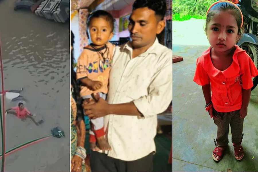 মানত পূরণ করা আর হল না, গুজরাট সেতু দুর্ঘটনায় স্বামী, সন্তানের মৃত্যুতে শোকাতুর মহিলা