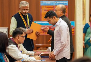 উপরাষ্ট্রপতি নির্বাচনেও টাকার বস্তা নিয়ে নেমেছিল বিজেপি! ‘ক্রস ভোট’ নিয়ে বিস্ফোরক অভিষেক
