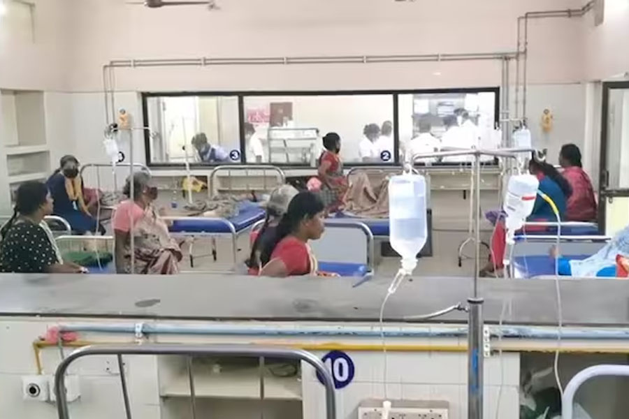 পুদুচেরিতে দূষিত জল পান করে ৬ জনের মৃত্যু, সরকারের বিরুদ্ধে সরব বিরোধীরা