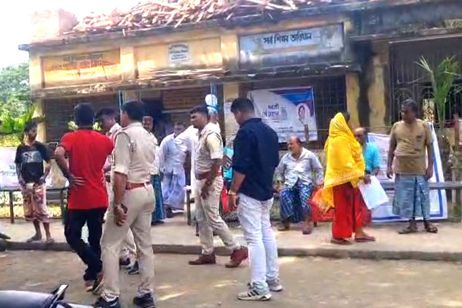 সিপিএম-আইএসএফ বনাম তৃণমূল, দেগঙ্গায় ‘আমাদের পাড়া আমাদের সমাধান’ ক্যাম্পে তুমুল অশান্তি