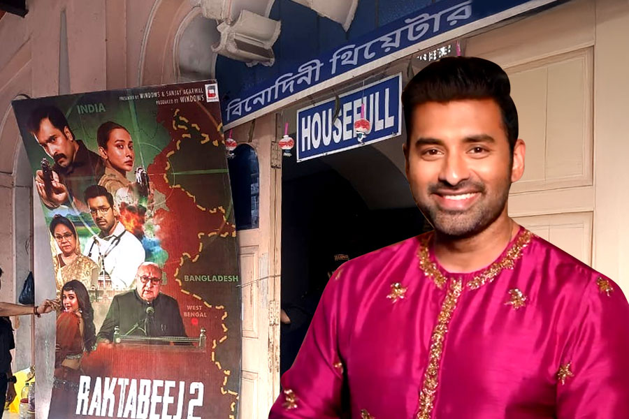 বিনোদিনী থিয়েটারে হাউসফুল ‘রক্তবীজ ২’, মুক্তির আগেই ‘দর্শকের রায়ে’ আপ্লুত অঙ্কুশ