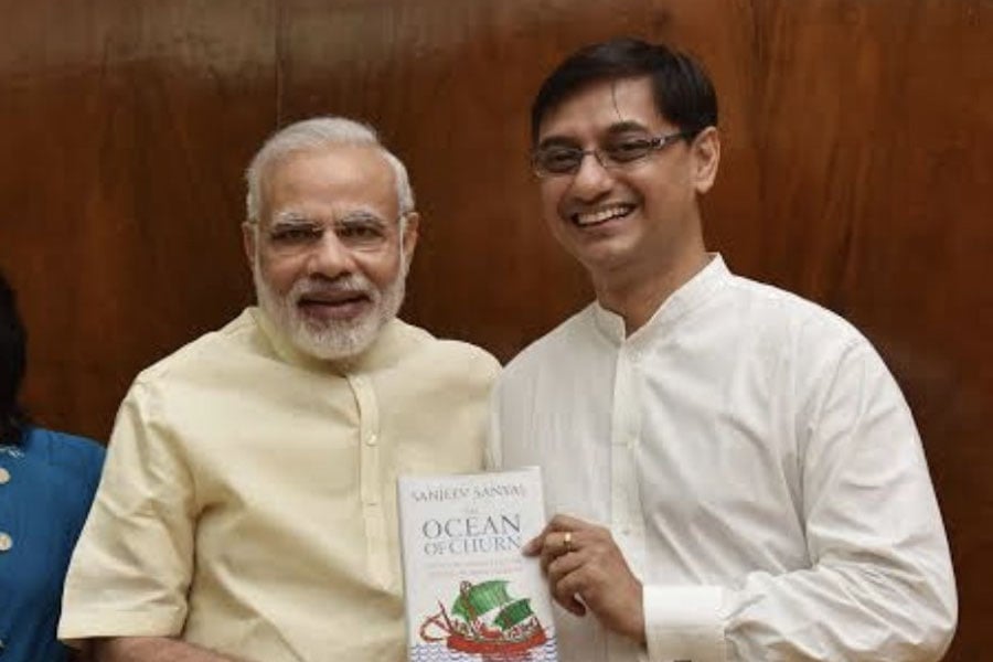 ‘ভারতের উন্নতির পথের কাঁটা বিচারব্যবস্থা’, প্রধানমন্ত্রীর পরামর্শদাতার বিরুদ্ধে মামলা দায়েরের প্রস্তুতি